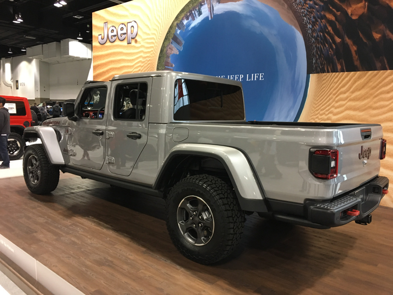 Illustration for article titled Jeeeeeeeep, Denver Auto Show random pics